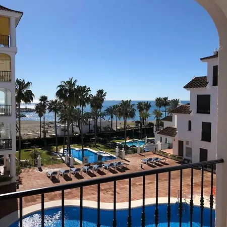 Puerto De La Duquesa Sea View * 马尼尔瓦